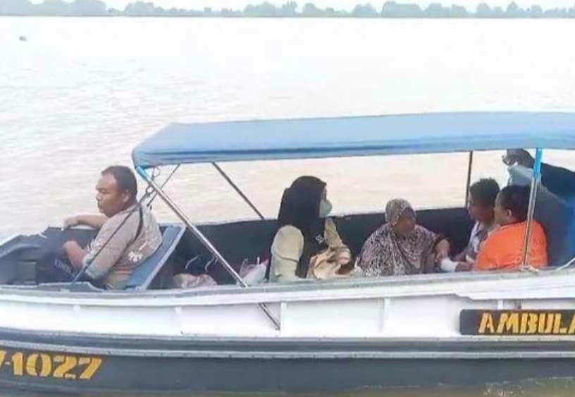 Polda Sumsel Operasikan Armada Ambulans Apung untuk Keadaan Darurat di Wilayah Perairan