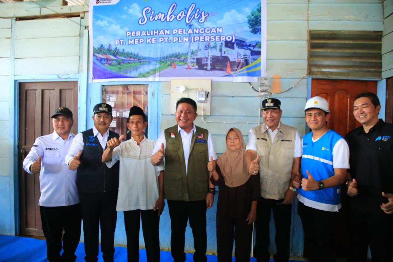 Herman Deru Resmikan Peralihan Pelanggan PT MEP ke PLN, Dorong Warga Muba Manfaatkan Listrik untuk Kegiatan Produktif