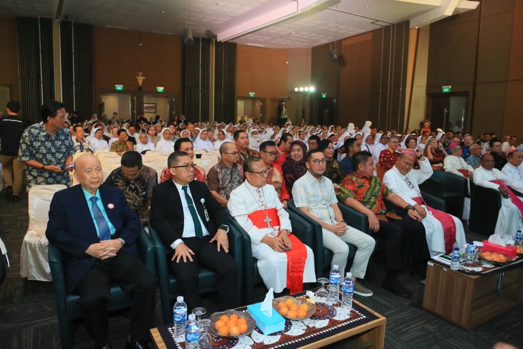 Gubernur Herman Deru Apresiasi Satu Abad Dedikasi RS Charitas Layani Masyarakat Sumse
